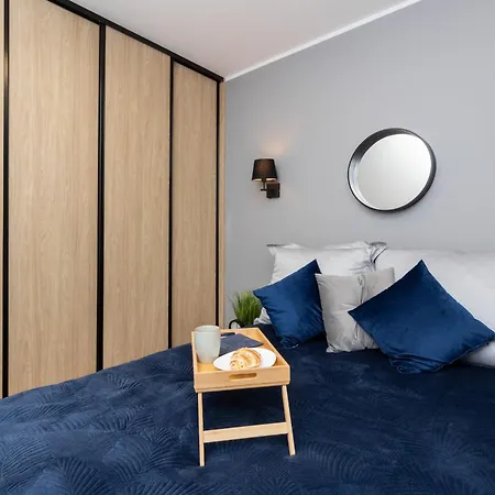Okrzei Stylish With Balcony & Parking By Renters * Gdynia