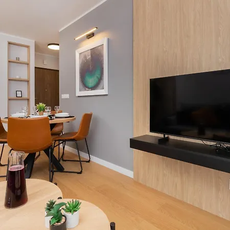 Okrzei Stylish With Balcony & Parking By Renters 公寓 格丁尼亚